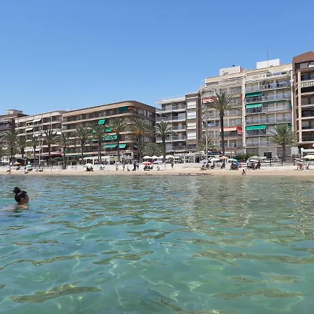 Апартаменти 1a Linea Anri *