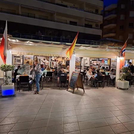 1a Linea Anri Апартаменти *